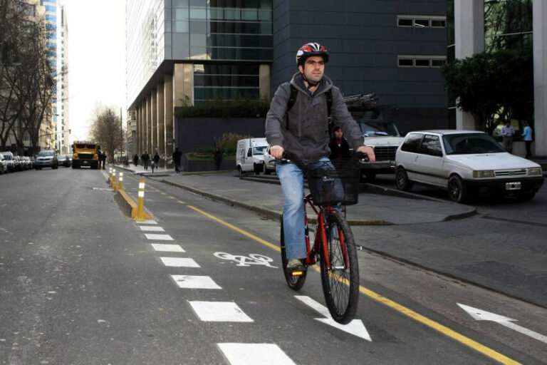 Una cautelar en defensa de las ciclovías