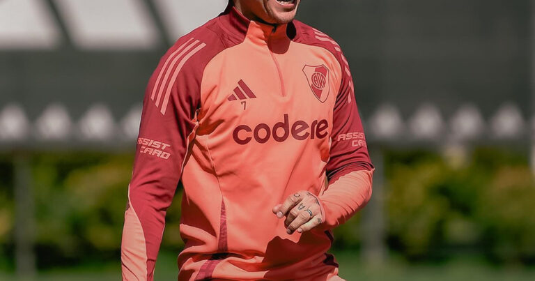 Un dirigente de Olimpia habló sobre el interés por Bareiro: «Hay que ver si Gallardo lo va a considerar»