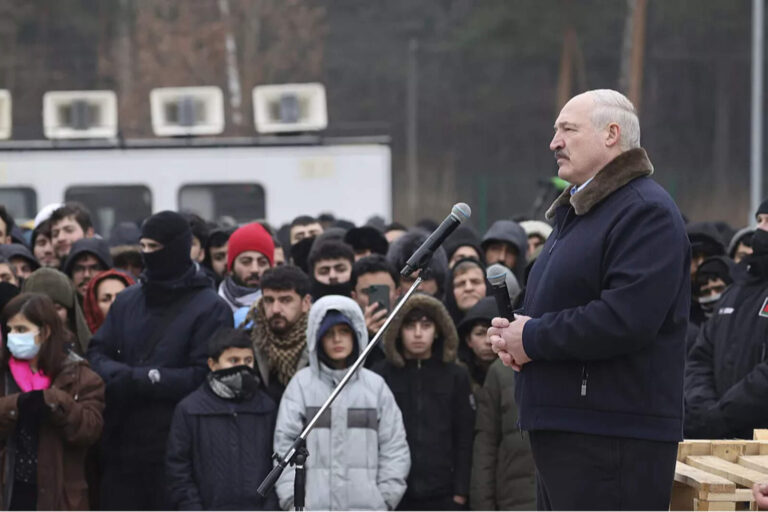 Lukashenko amenazó a la Unión Europea con enviar a miles de inmigrantes ilegales