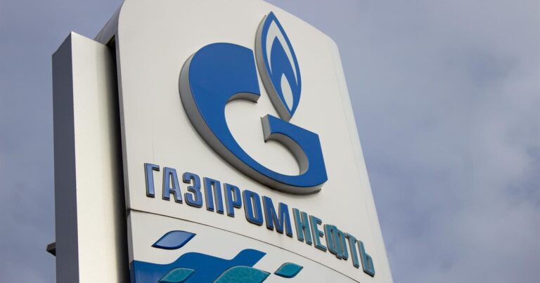 EEUU impone sanciones a la petrolera serbia NIS por la participación de un copropietario ruso
