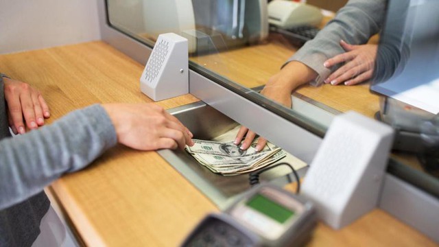 El atractivo sueldo de un empleado bancario en febrero 2025