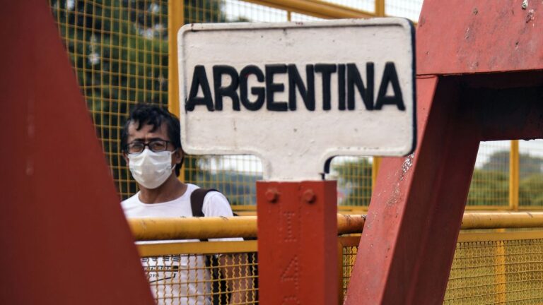 También en Argentina? El Gobierno presentaría proyecto para endurecer régimen de migraciones