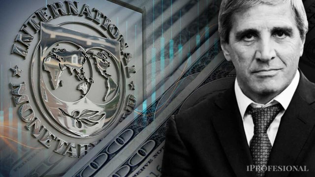 Caputo busca acelerar el acuerdo con el FMI para evitar un salto del dólar