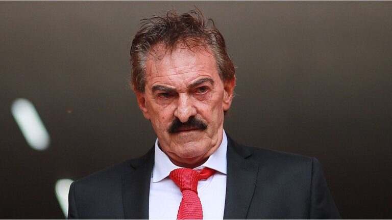 Ricardo Lavolpe se postuló para volver a dirigir en el fútbol argentino