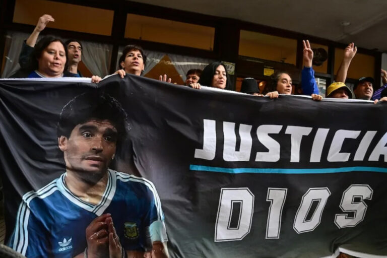 Maradona: convocan a todas las partes para informar sobre el nuevo juicio