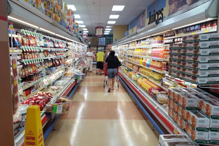El Gobierno unifica el arancel para importar alimentos y sus envases en un 0,5%