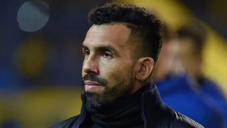 Carlos Tevez vuelve a calzarse el buzo de DT: asumió en Talleres tras la salida de Cocca