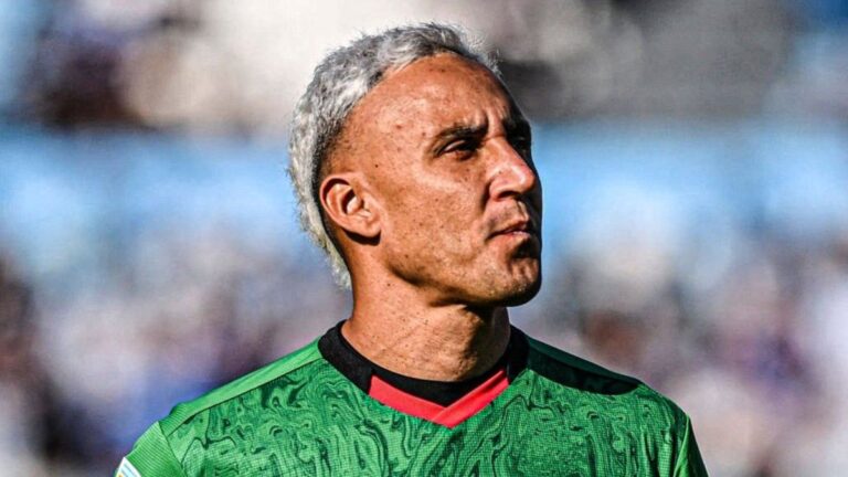 Keylor Navas quedó en el centro de la polémica en Newell’s: la explicación de su ausencia