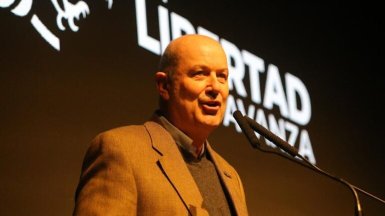 Federico Sturzenegger abrió una nueva polémica: dijo que estudia «qué hizo la Revolución Francesa con el sistema judicial»