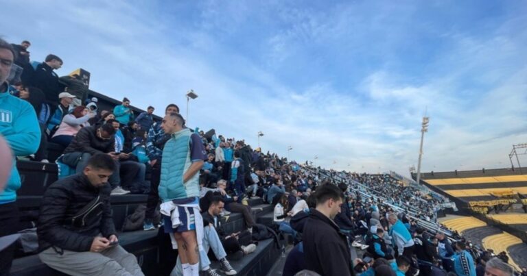 Por qué los hinchas de Racing estarán ocho horas adentro de la cancha de Peñarol