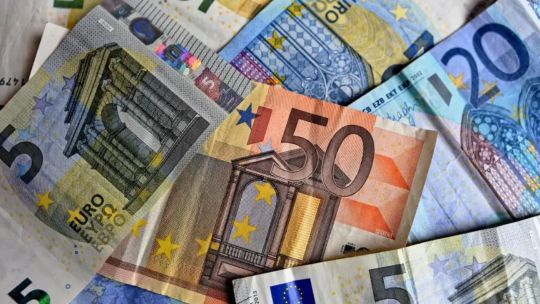 A cuánto cerró el euro blue hoy martes 26 de agosto