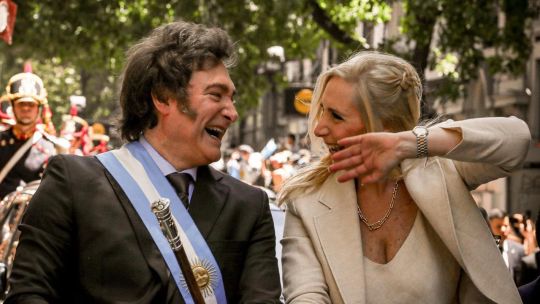 Por qué Javier Milei no puede echar a su hermana Karina