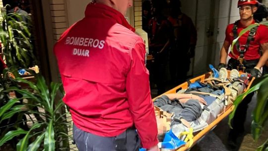 Alberdi: quiso rescatar a su gato y cayó desde el tercer piso de su edificio