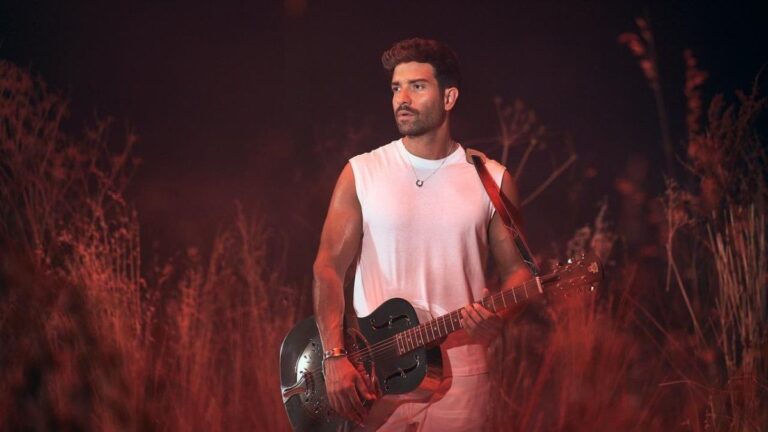 Pablo Alborán presentó «Vámonos de aquí», un nuevo adelanto de su próximo disco