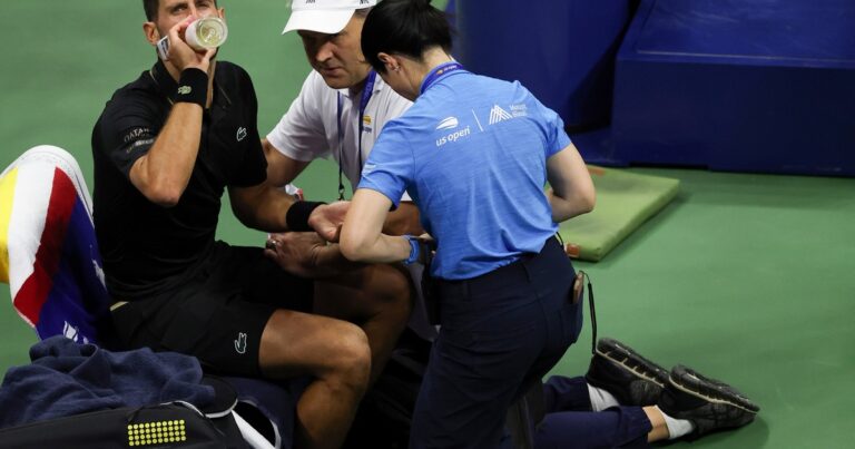 US Open: con desventajas físicas, Alcaraz y Djokovic siguen en camino