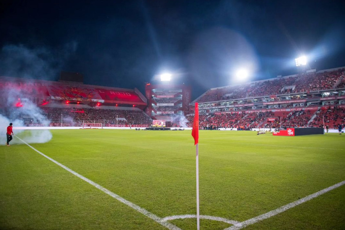 Se levantó la clausura del estadio de Independiente y podrá jugar con público, pero con dos tribunas vacías