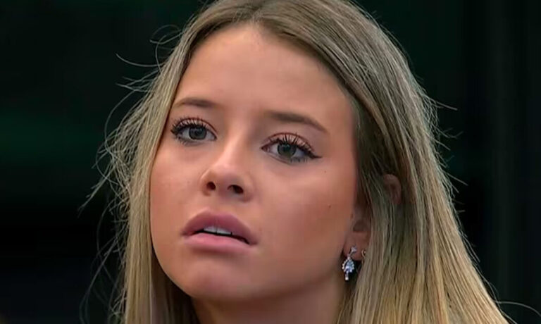 Zoe Bogach se deformó la cara con un retoque estético y la compararon con Luciana Salazar