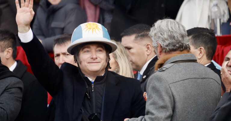 Javier Milei y sus medidas, EN VIVO: «Jamás evaluaría montar a caballo», la aclaración antes de la visita del Presidente al Festival de Doma y Folklore