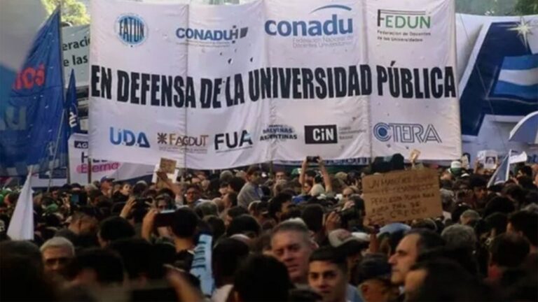 Docentes universitarios amenazan con un paro de actividades «por tiempo indeterminado»