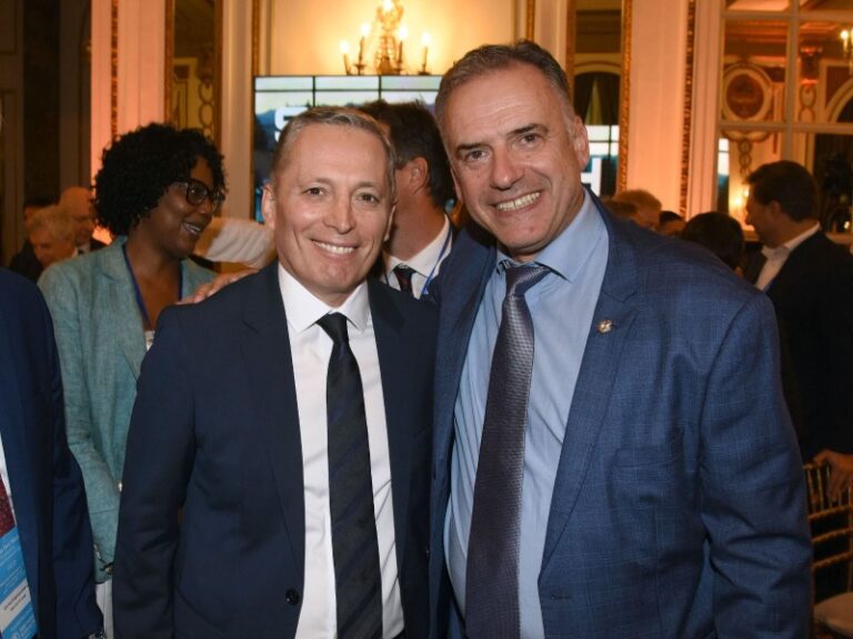 Gray se reunió con Yamandú Orsi: «compartimos una visión»