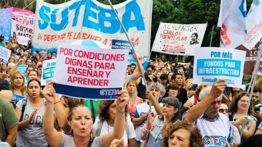 Paro universitario nacional: docentes reclaman financiamiento y la UBA evalúa una huelga «por tiempo indeterminado»