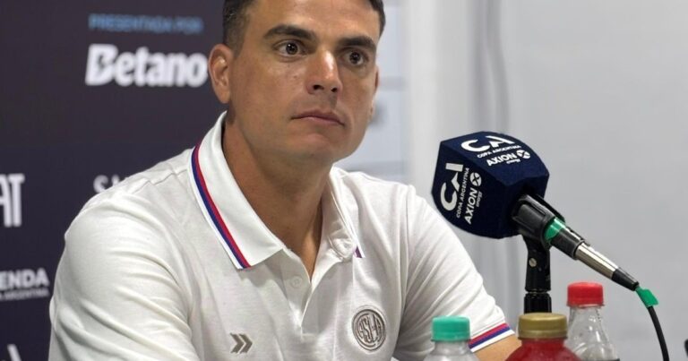 Qué dijo el técnico interino de San Lorenzo sobre su futuro tras golear en Copa Argentina