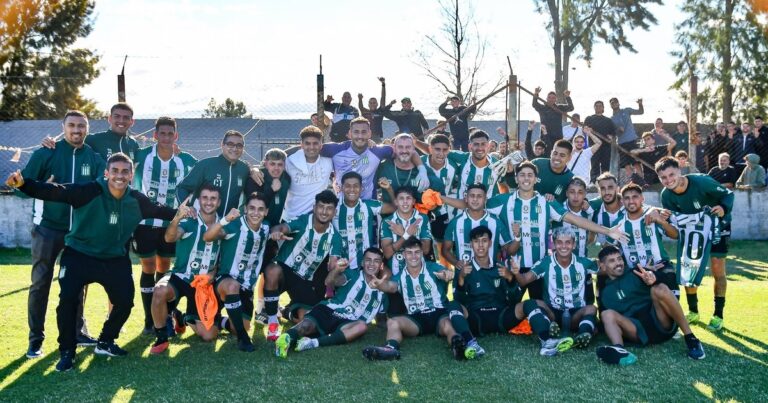 Excursio se escapó en la cima y Arsenal goleó