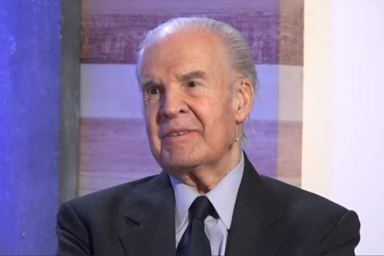 Retrato del periodista deportivo Julio Ricardo