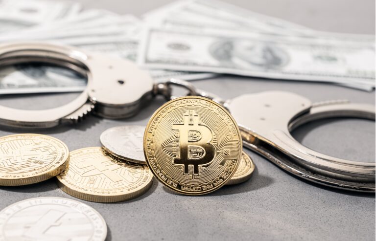 Ilustración de un operativo de fuerzas especiales (GIGN) en un contexto de criptomonedas y seguridad.
