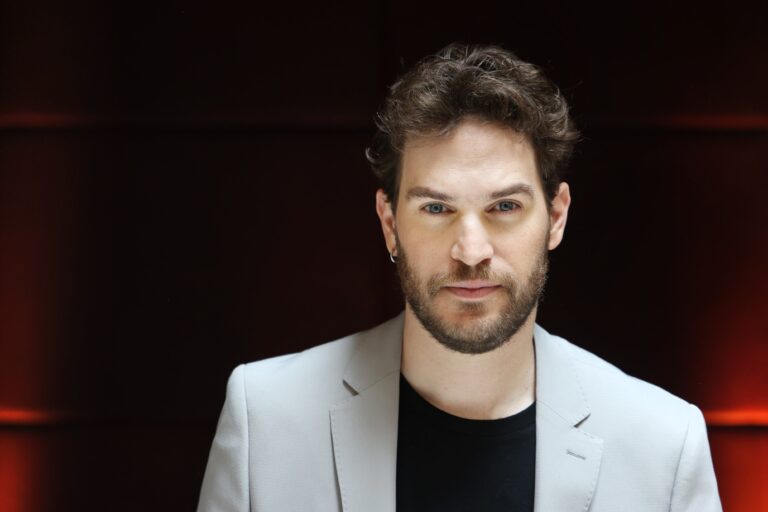 Matías Mayer, actor argentino, en una entrevista sobre 'El último gigante'.