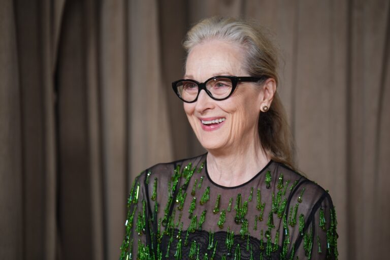 Meryl Streep en una escena de la película 'El diablo se viste a la moda' caracterizada como Miranda Priestly.