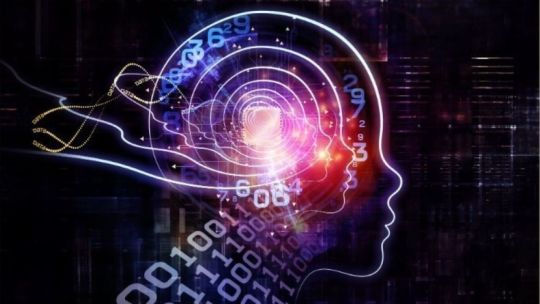 Logotipo de OpenAI sobre un fondo abstracto que representa tecnología e innovación.