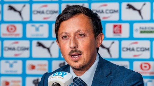 Pablo Longoria, directivo español, en una conferencia de prensa