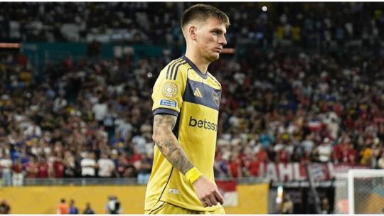 Kevin Zenón entrenando con Boca Juniors