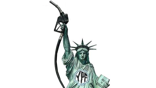 Edificios de tribunales y gráfico financiero en baja representando el fallo judicial y su impacto económico.