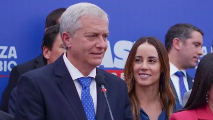 Mara Sedini, vocera presidencial del gobierno de Chile, durante una conferencia de prensa.