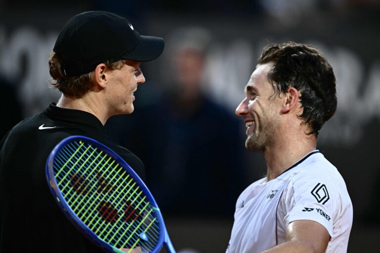Casper Ruud y Jannik Sinner en la final del Masters 1000 de Roma 2026