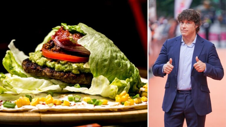 Hamburguesa healthy de Jordi Cruz sobre hoja de lechuga iceberg con aguacate, tomate y queso cheddar