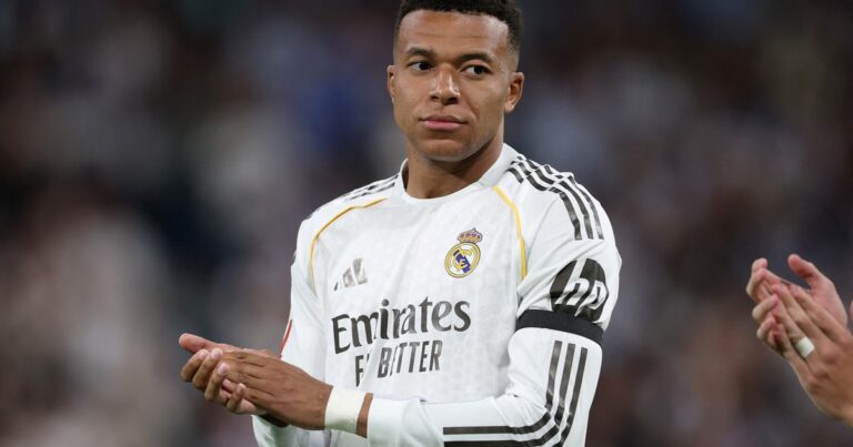 Kylian Mbappé durante un entrenamiento del Real Madrid