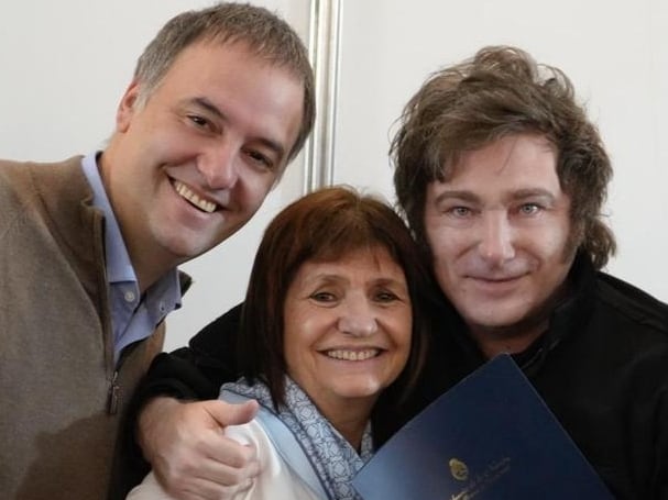 Manuel Adorni en conferencia de prensa en Casa Rosada