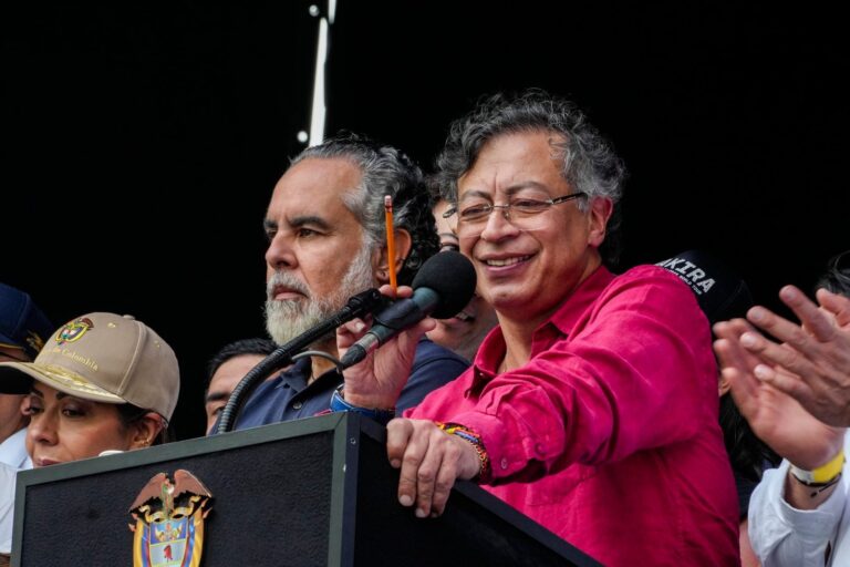 Formulario de recolección de firmas para la Asamblea Nacional Constituyente propuesta por Gustavo Petro