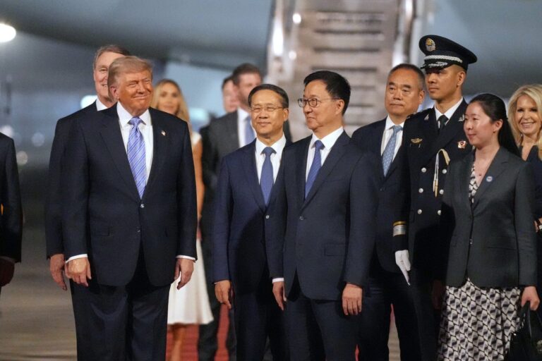 Donald Trump y Xi Jinpang en la cumbre de Pekín