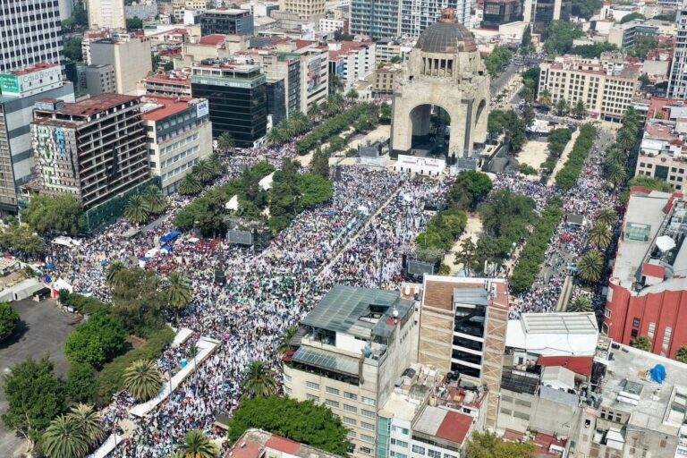 Claudia Sheinbaum durante su discurso en el Monumento a la Revolución
