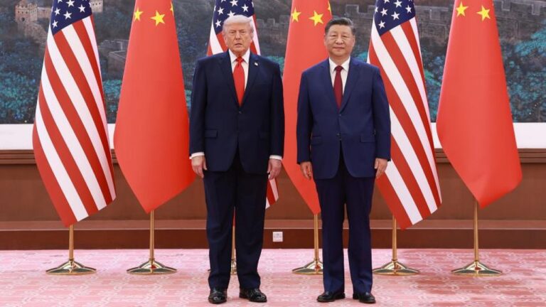 Donald Trump y Xi Jinping durante cumbre bilateral en Beijing