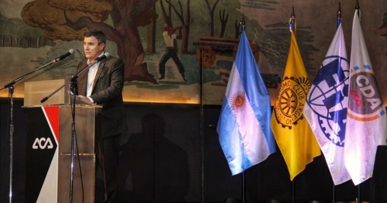Ceremonia de premiación del automovilismo argentino 2025 en la sede del Automóvil Club Argentino
