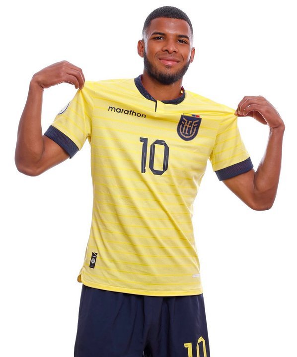 Partido de fútbol entre Costa de Marfil y Ecuador en el Mundial 2026