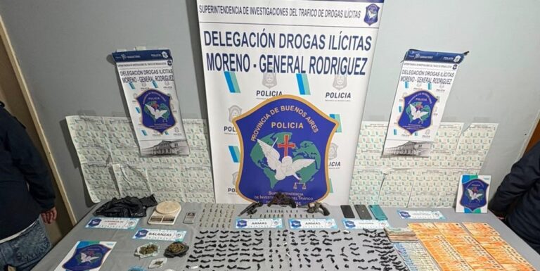 Allanamiento policial en Moreno con detenidos y droga secuestrada