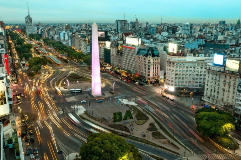 Gráfico de indicadores socioeconómicos del Centro de Estudios Metropolitanos