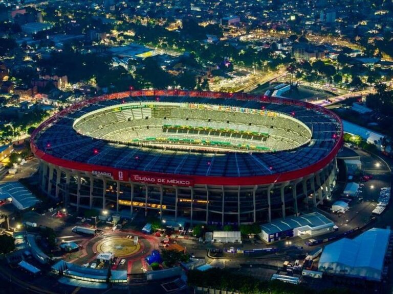 Vista del Estadio Azteca en la Ciudad de México
