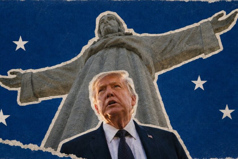 Vista del santuario Monte Cristo Rey con la estatua de Jesús en Nuevo México